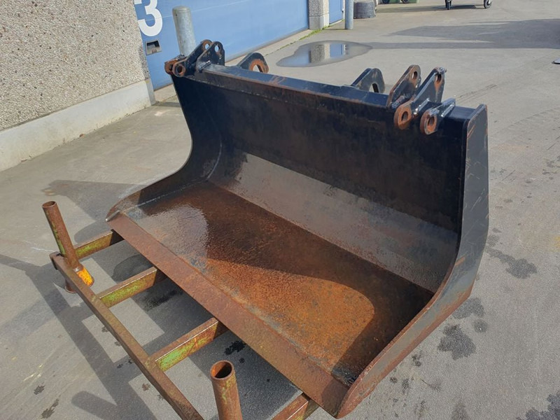 Giant Tobroco grondbak - Cazo para Maquinaria de construcción: foto 3 Giant Tobroco grondbak - Cazo para Maquinaria de construcción: foto 3