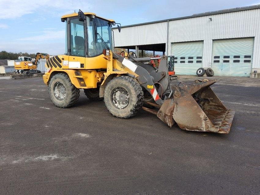 Volvo L 30 B-Z/K incl. 3-1-shovel and pal.-fork - Cargadora de ruedas: foto 4 Volvo L 30 B-Z/K incl. 3-1-shovel and pal.-fork - Cargadora de ruedas: foto 4