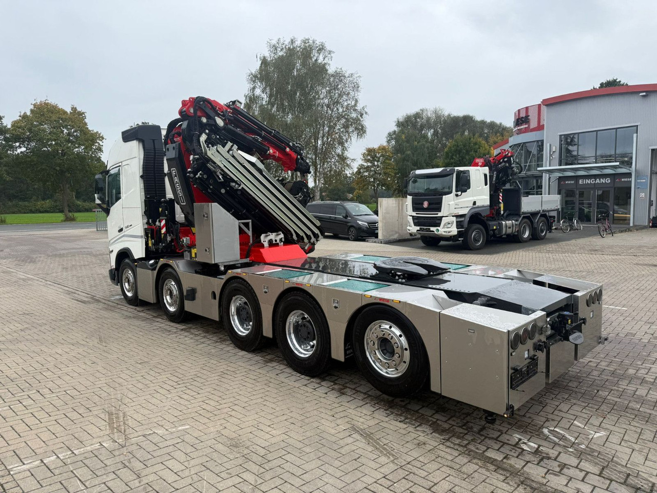 Volvo FH540 10x4 mit F1150 Ladekran, Sattelzugmaschine - Camión, Camión grúa: foto 2 Volvo FH540 10x4 mit F1150 Ladekran, Sattelzugmaschine - Camión, Camión grúa: foto 2