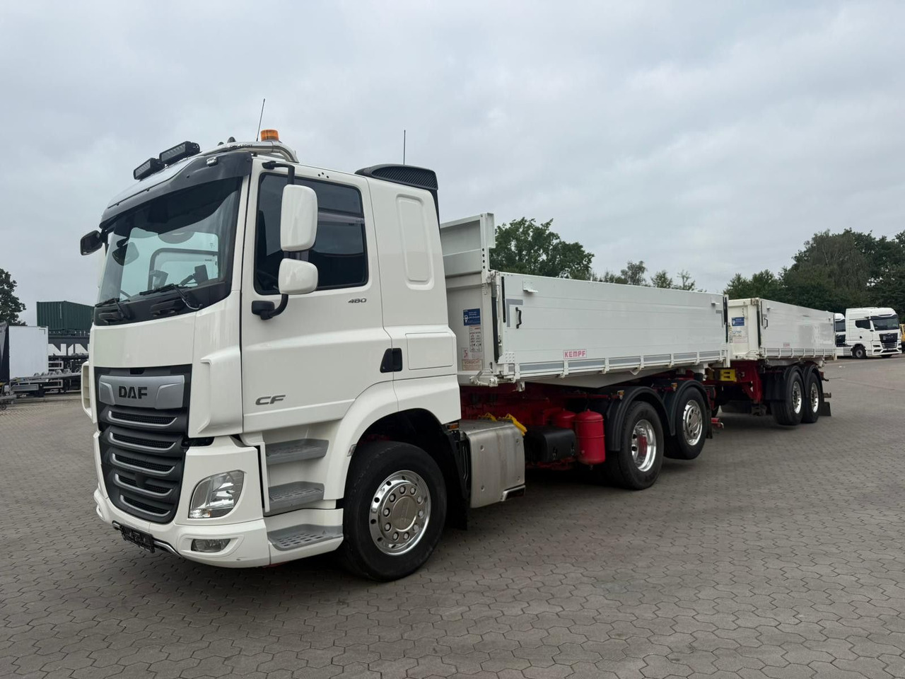 DAF CF 480 FAN 6x2 Dreiseitenkipper Inkl. Anhänger - Camión volquete: foto 2 DAF CF 480 FAN 6x2 Dreiseitenkipper Inkl. Anhänger - Camión volquete: foto 2