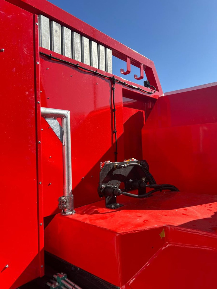 MAN 8x4 mit F1150RA.2.28 L616 Winde - Camión caja abierta, Camión grúa: foto 2 MAN 8x4 mit F1150RA.2.28 L616 Winde - Camión caja abierta, Camión grúa: foto 2