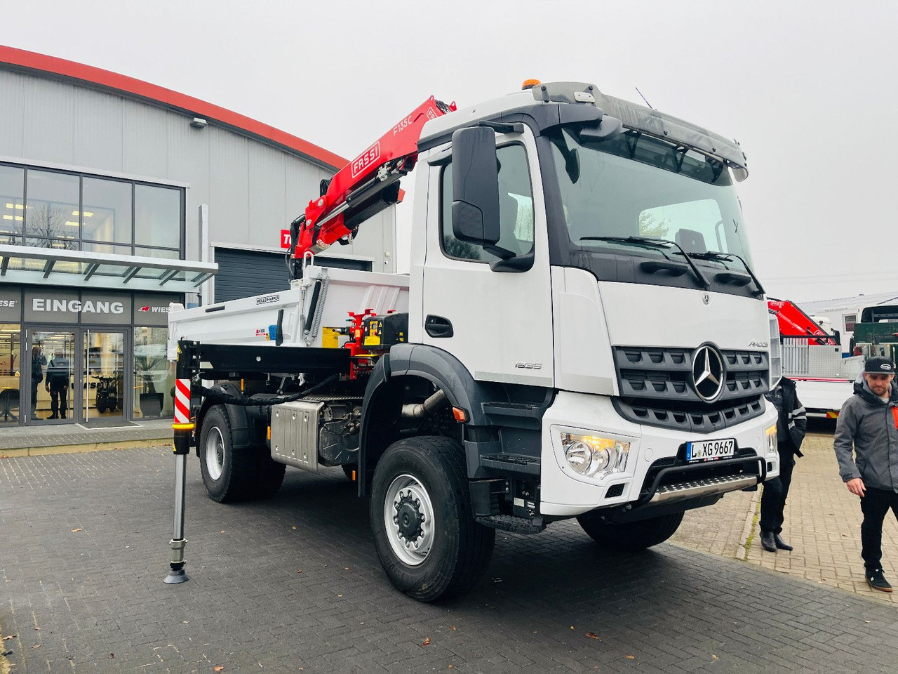 Mercedes-Benz Arocs 1835 4x4 Meiller Fassi Kran Kipper - Camión volquete, Camión grúa: foto 2 Mercedes-Benz Arocs 1835 4x4 Meiller Fassi Kran Kipper - Camión volquete, Camión grúa: foto 2