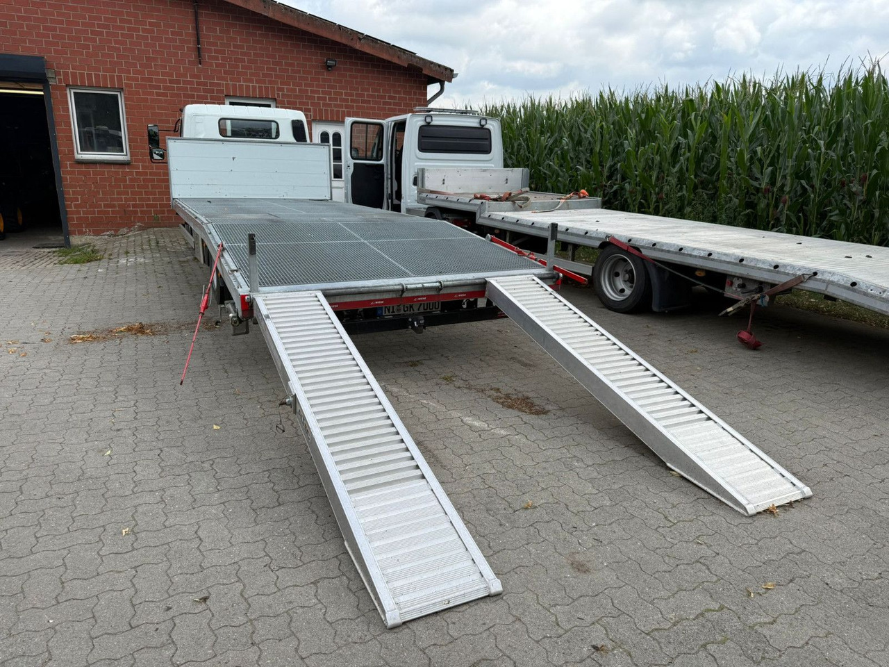 Mitsubishi Fuso Canter 7C18 Arbeitsbühnentransporter - Camión portavehículos: foto 3 Mitsubishi Fuso Canter 7C18 Arbeitsbühnentransporter - Camión portavehículos: foto 3