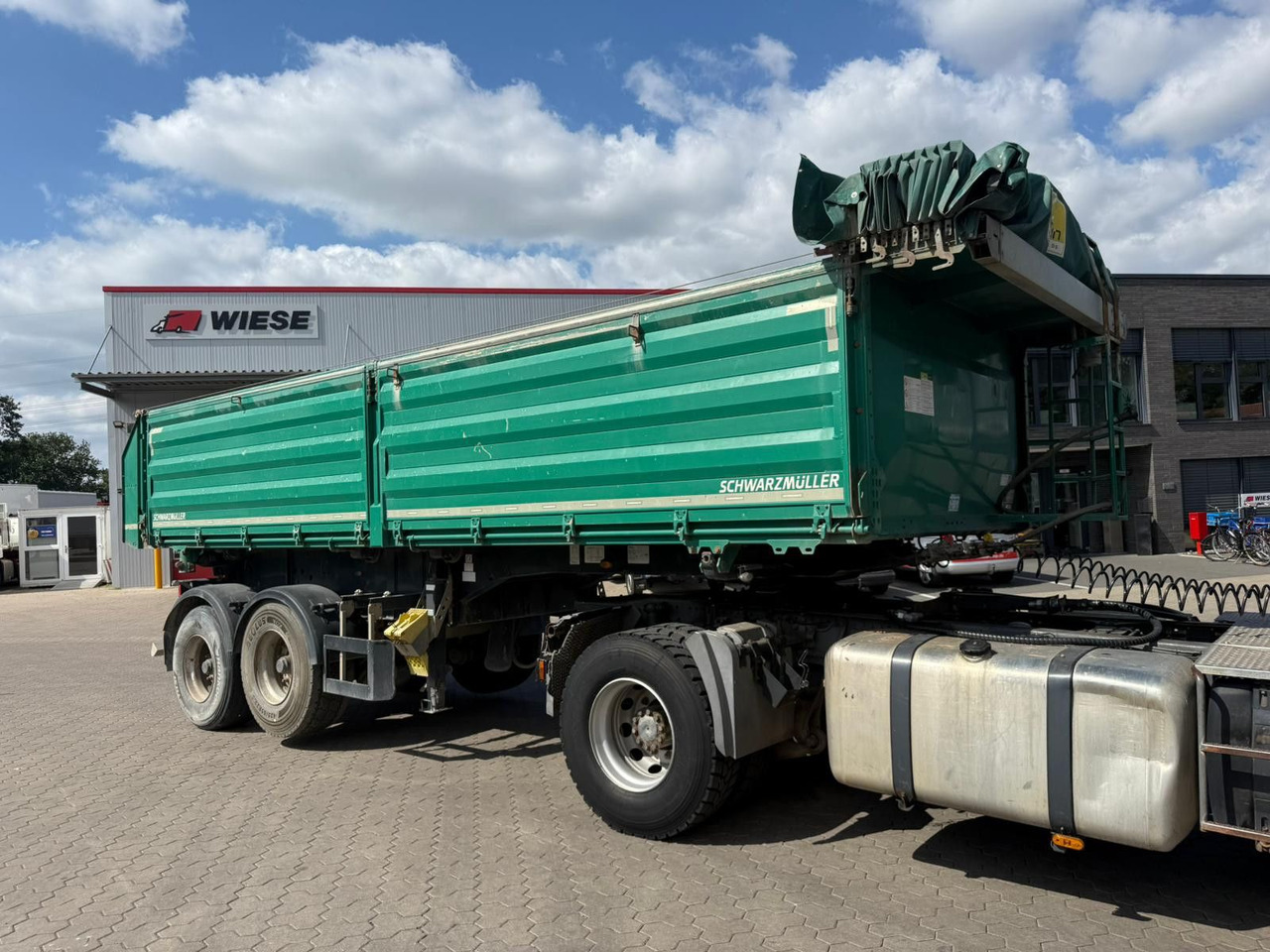 Schwarzmüller 2 Achs Dreiseitenkipper 21m³ mit elektr. Verdeck - Remolque volquete: foto 2 Schwarzmüller 2 Achs Dreiseitenkipper 21m³ mit elektr. Verdeck - Remolque volquete: foto 2