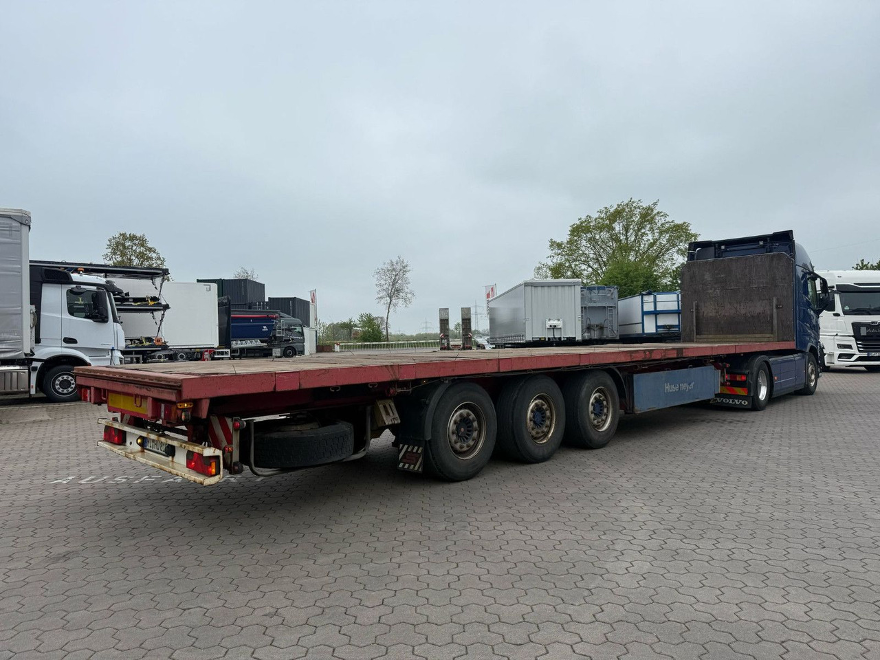 Schwarzmüller SPA 3/E Plattform Auflieger mit Schwerlastwinden - Semirremolque plataforma/ Caja abierta: foto 5 Schwarzmüller SPA 3/E Plattform Auflieger mit Schwerlastwinden - Semirremolque plataforma/ Caja abierta: foto 5