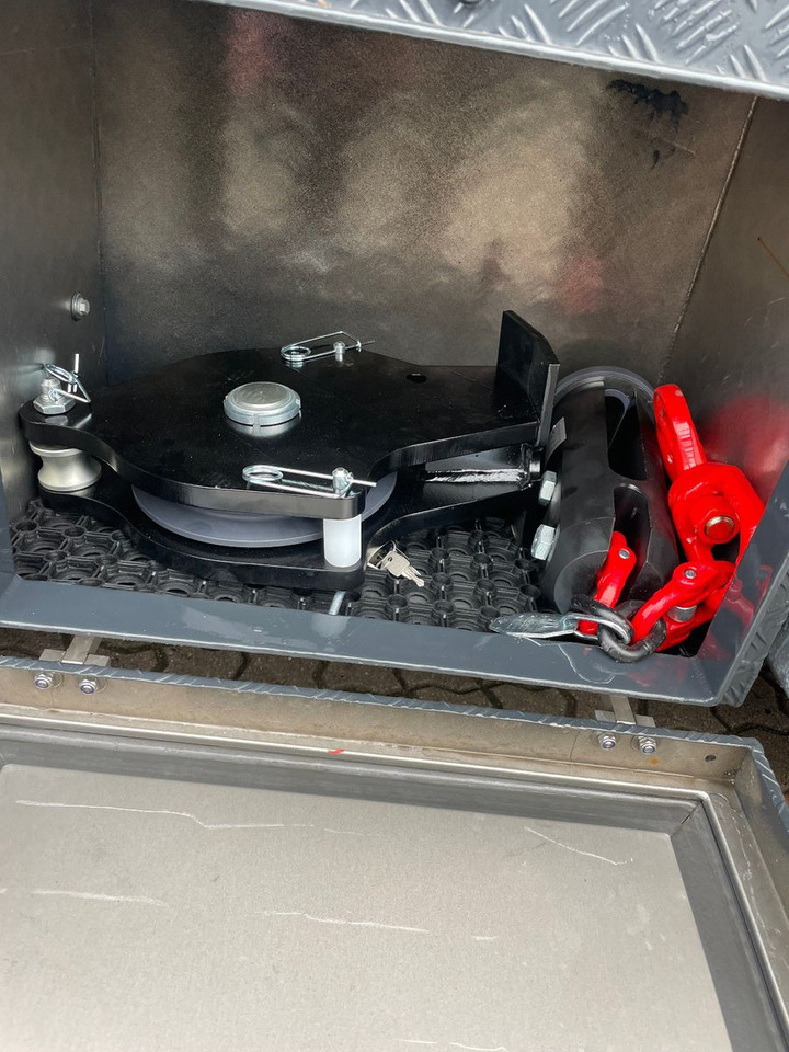 Camión caja abierta, Camión grúa Volvo FH500 6x4 Fassi F545RA 2.27 mit Jib und Winde: foto 10 Camión caja abierta, Camión grúa Volvo FH500 6x4 Fassi F545RA 2.27 mit Jib und Winde: foto 10