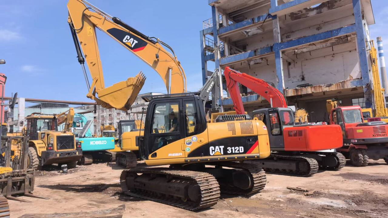 Excavadora de cadenas CATERPILLAR 312D: foto 6