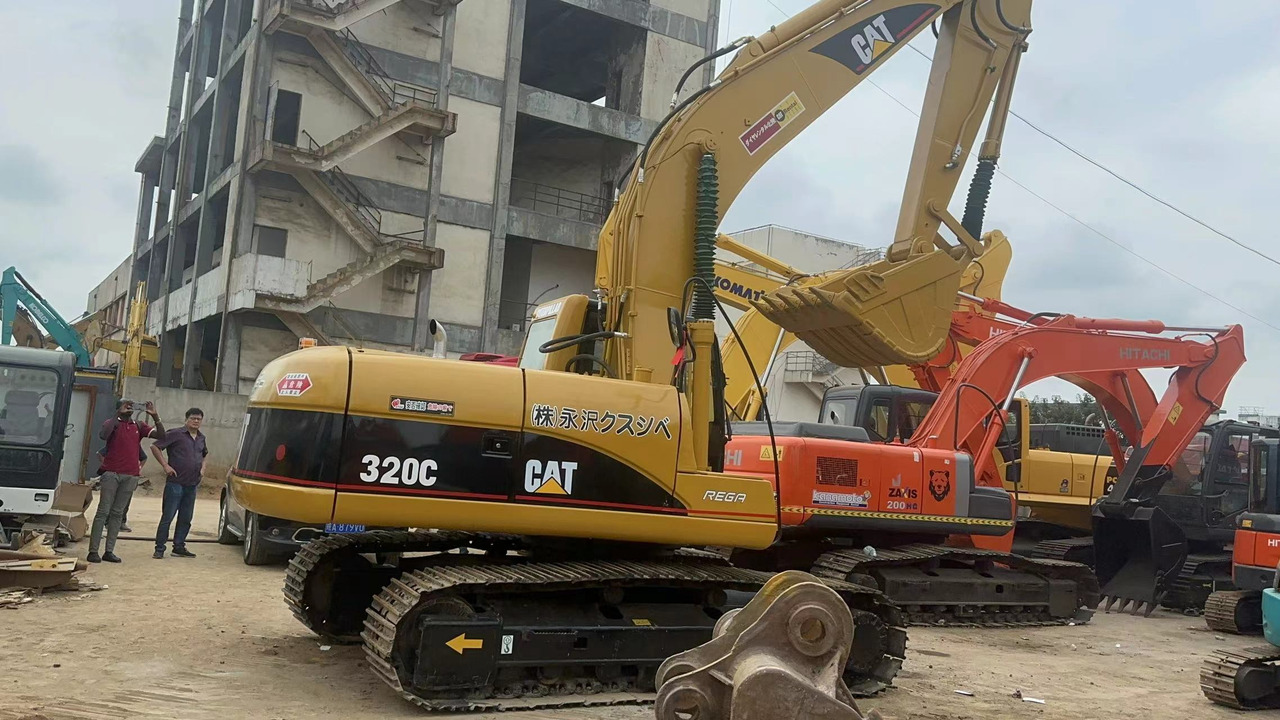 CATERPILLAR 320CL - Excavadora de cadenas: foto 1 CATERPILLAR 320CL - Excavadora de cadenas: foto 1