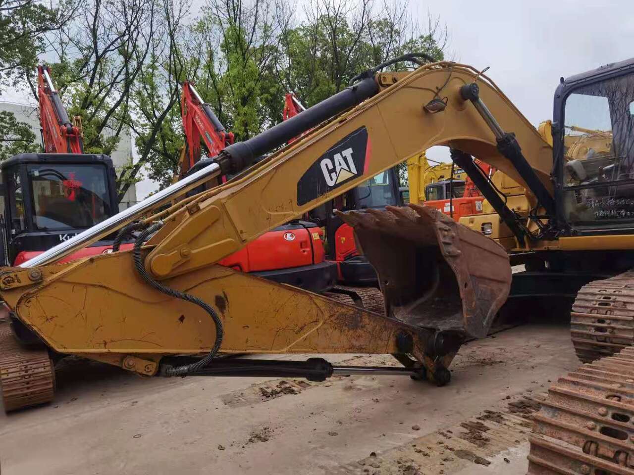 CATERPILLAR 320CL - Excavadora de cadenas: foto 4 CATERPILLAR 320CL - Excavadora de cadenas: foto 4