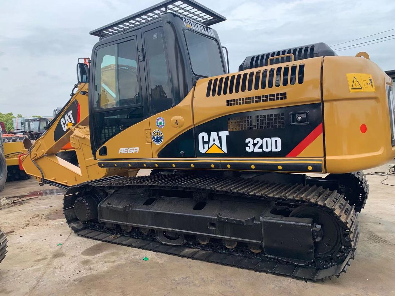 CATERPILLAR 320D - Excavadora de cadenas: foto 4 CATERPILLAR 320D - Excavadora de cadenas: foto 4