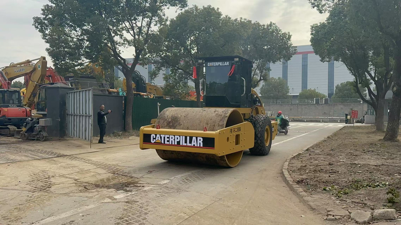 CATERPILLAR CS683E - Compactador: foto 4 CATERPILLAR CS683E - Compactador: foto 4