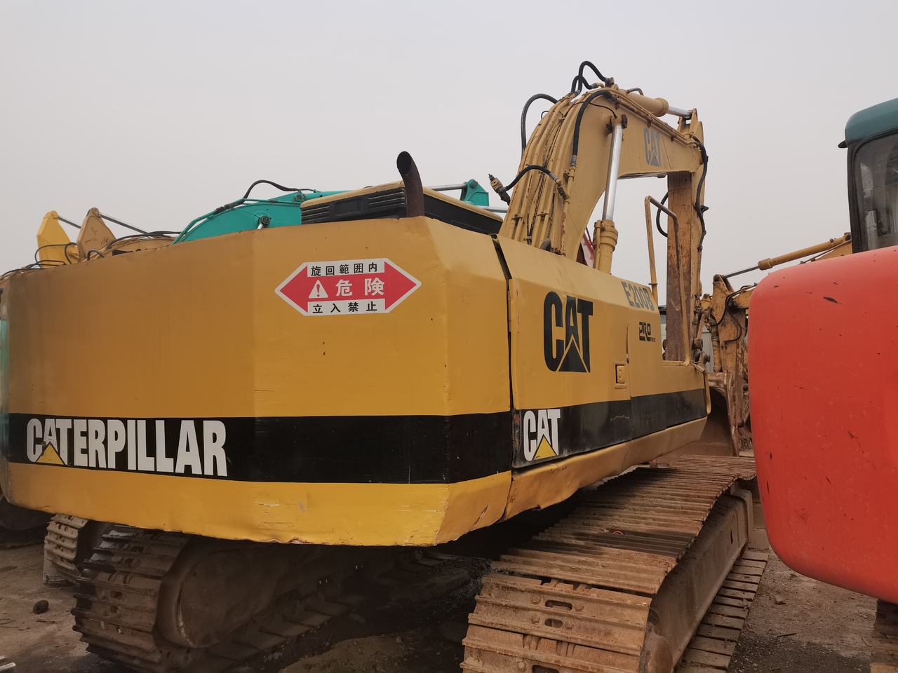 CATERPILLAR E200 - Excavadora de cadenas: foto 3 CATERPILLAR E200 - Excavadora de cadenas: foto 3