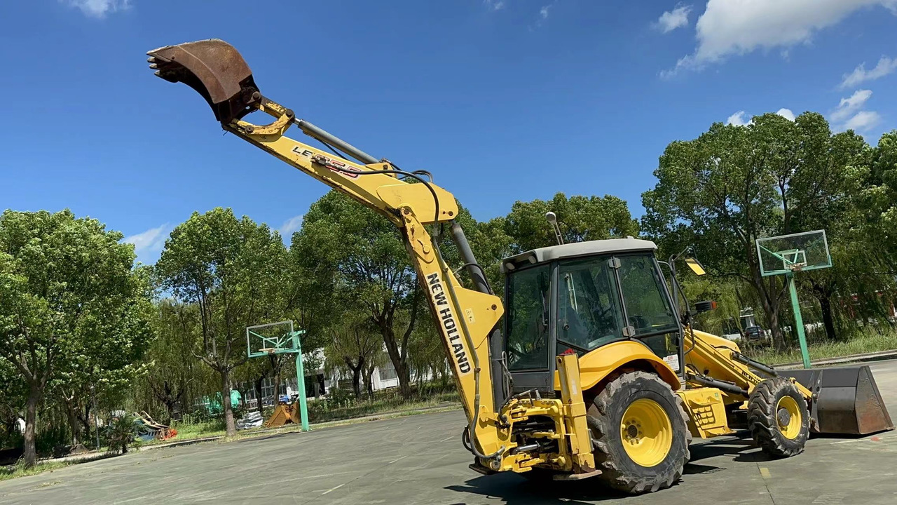 CNH LB95B-4PT - Retroexcavadora: foto 2 CNH LB95B-4PT - Retroexcavadora: foto 2