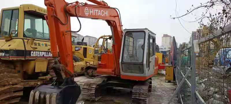 HITACHI EX60 - Excavadora de cadenas: foto 2 HITACHI EX60 - Excavadora de cadenas: foto 2