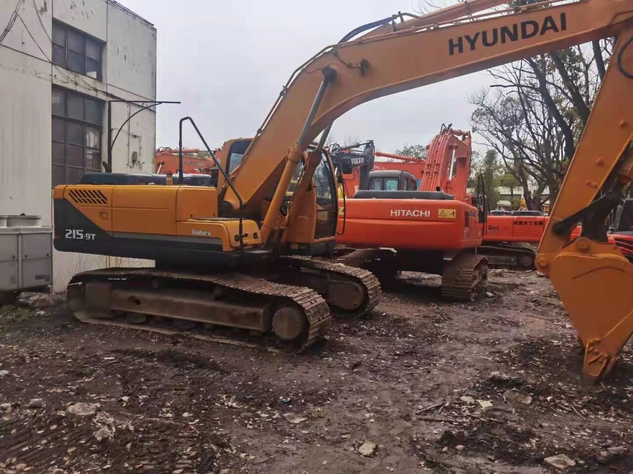 HYUNDAI R215-9T - Excavadora de cadenas: foto 3 HYUNDAI R215-9T - Excavadora de cadenas: foto 3