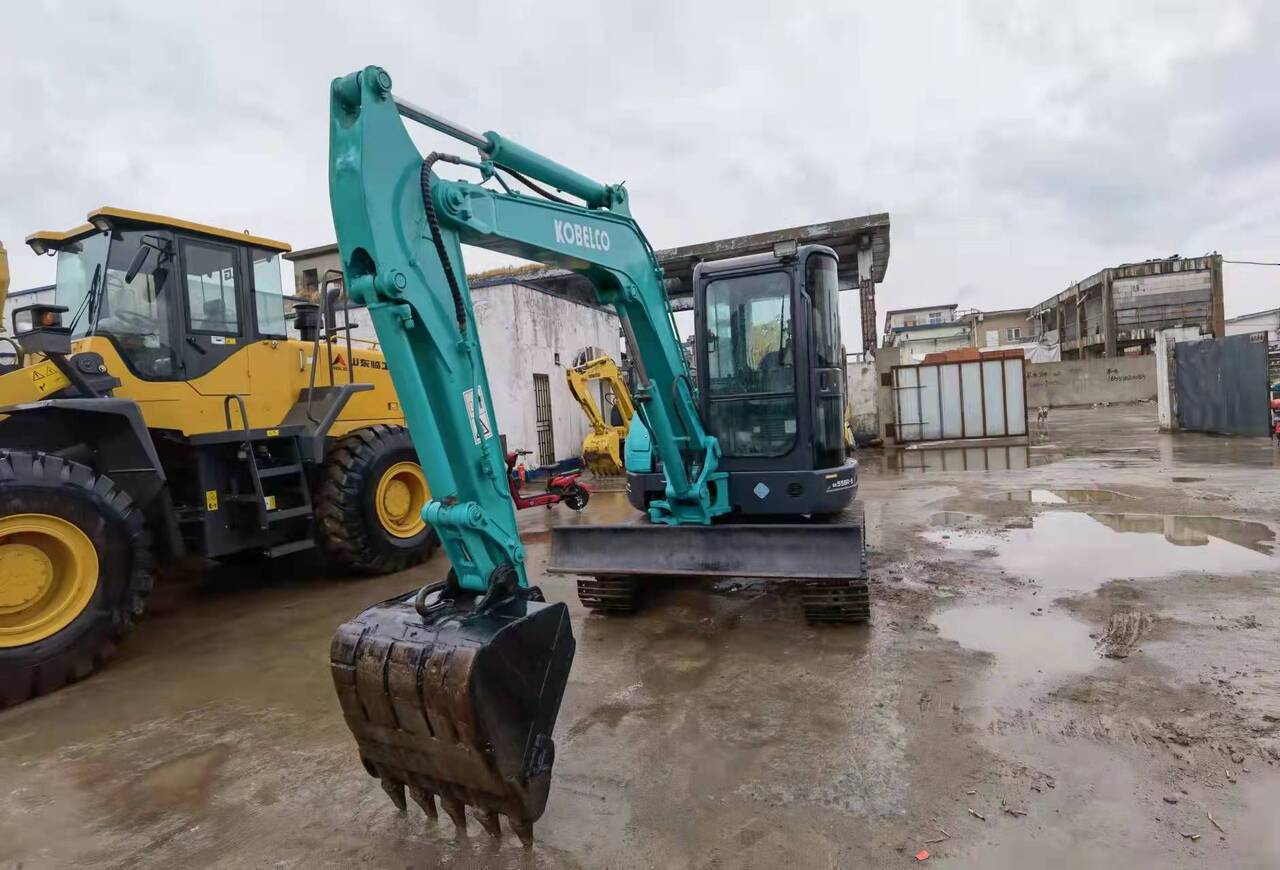 KOBELCO 55 - Miniexcavadora: foto 5 KOBELCO 55 - Miniexcavadora: foto 5