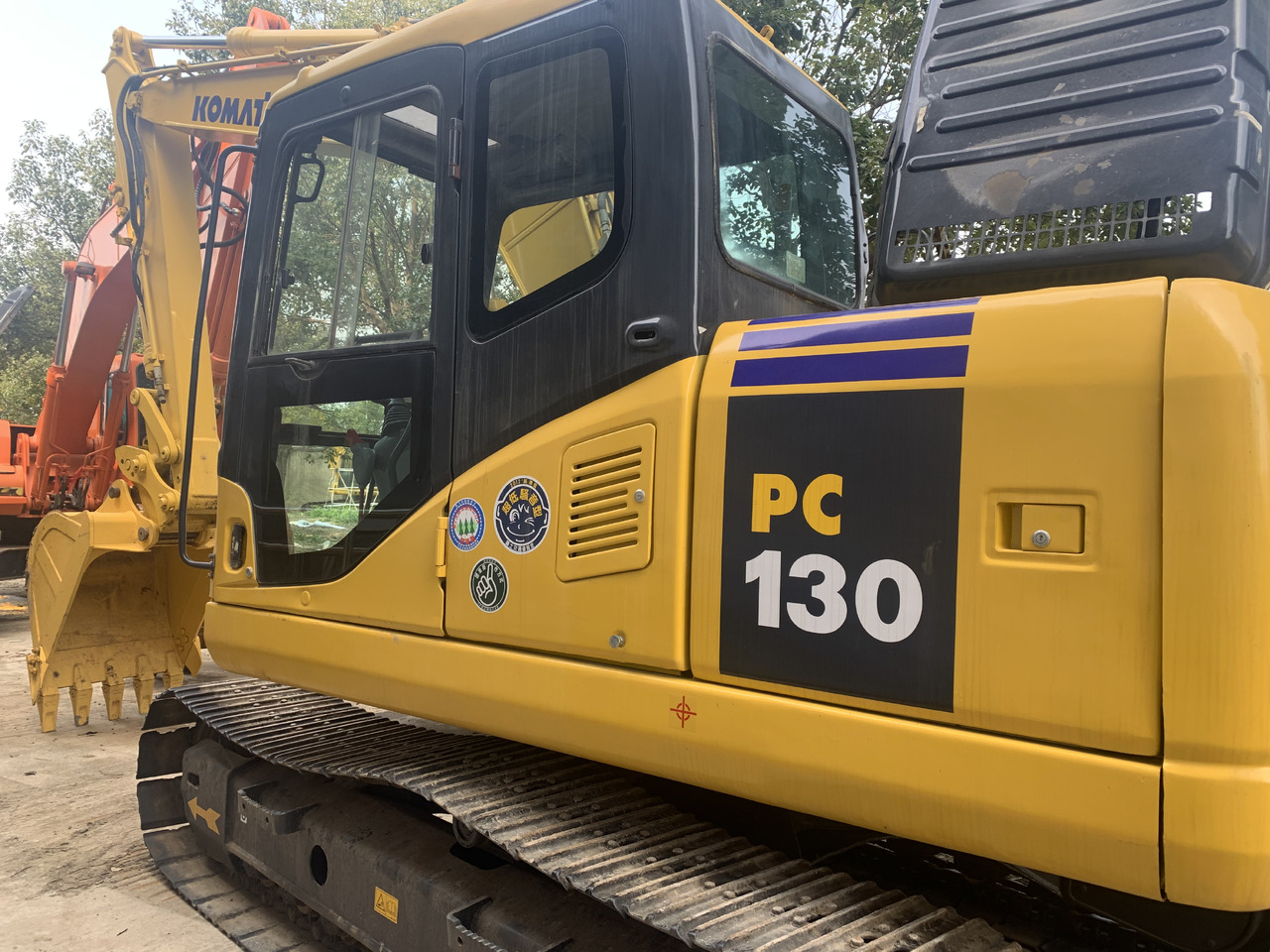 KOMATSU PC130-7 - Excavadora de cadenas: foto 4 KOMATSU PC130-7 - Excavadora de cadenas: foto 4
