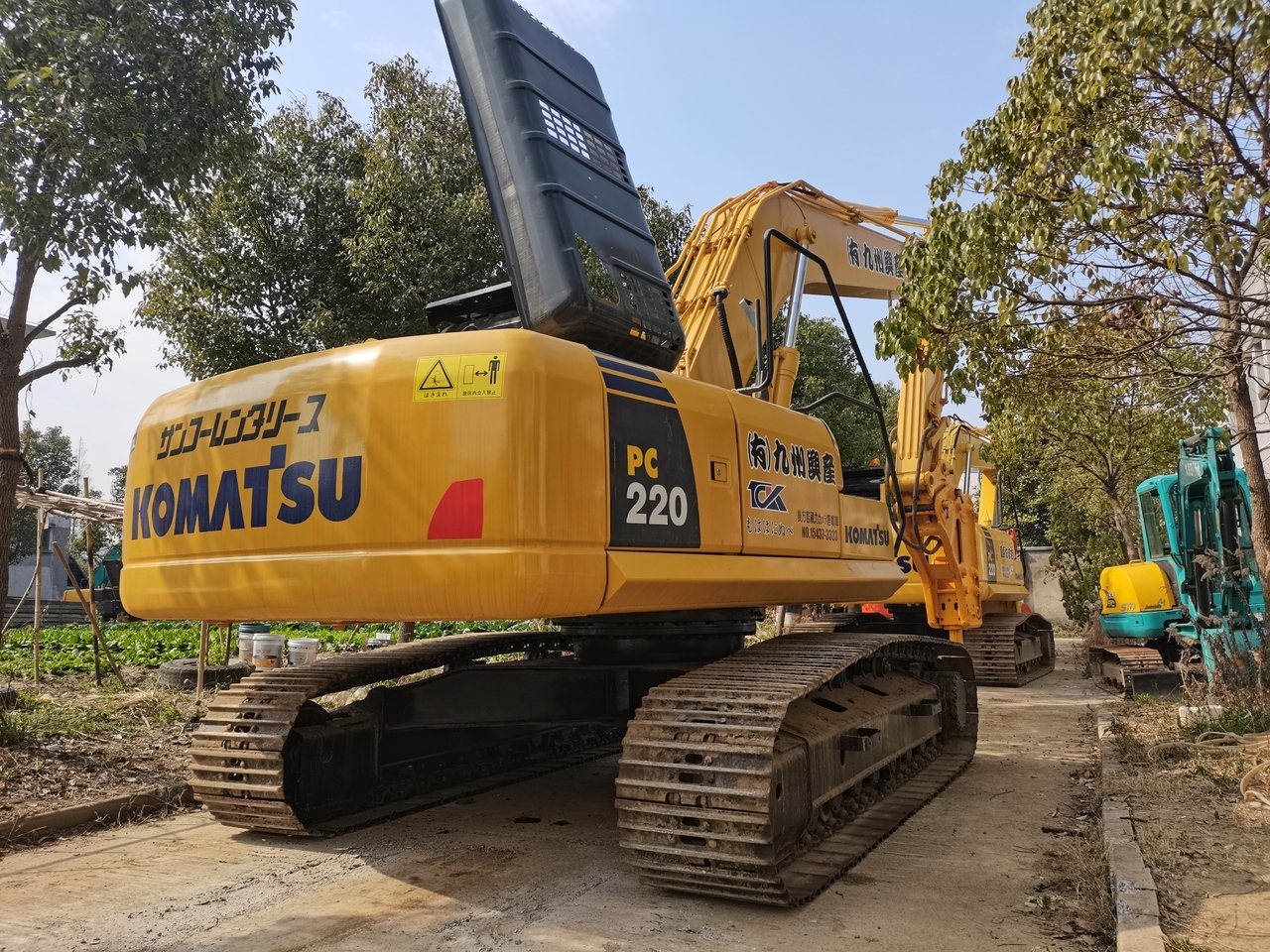 KOMATSU PC220-8 - Excavadora de cadenas: foto 1 KOMATSU PC220-8 - Excavadora de cadenas: foto 1