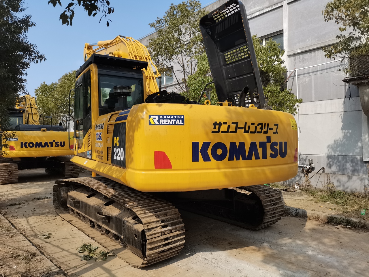 KOMATSU PC220-8 - Excavadora de cadenas: foto 3 KOMATSU PC220-8 - Excavadora de cadenas: foto 3