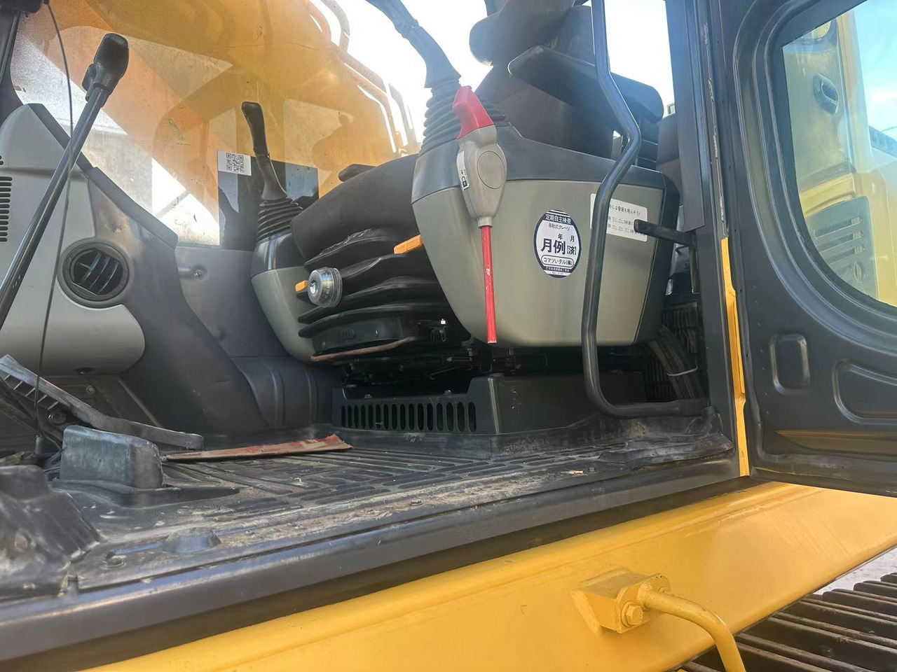 Excavadora de cadenas KOMATSU PC460LC-8: foto 6