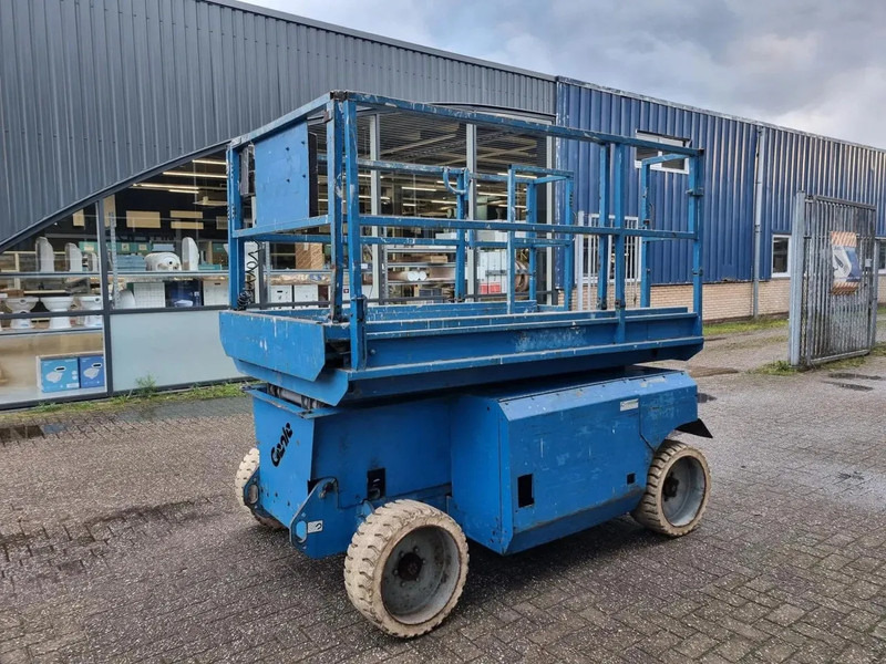 Genie GS GS 2668 Hydraulic platform 10 m - Plataforma de tijeras: foto 2 Genie GS GS 2668 Hydraulic platform 10 m - Plataforma de tijeras: foto 2