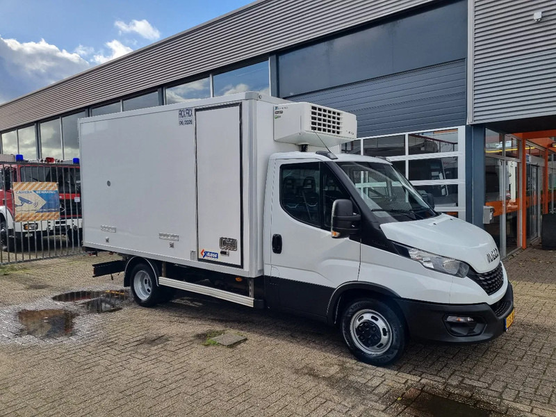 Iveco Daily 35C14 Koelkoffer Thermo-King V500MAX Multitemp ATP ST 230V - Furgoneta frigorifica: foto 1 Iveco Daily 35C14 Koelkoffer Thermo-King V500MAX Multitemp ATP ST 230V - Furgoneta frigorifica: foto 1