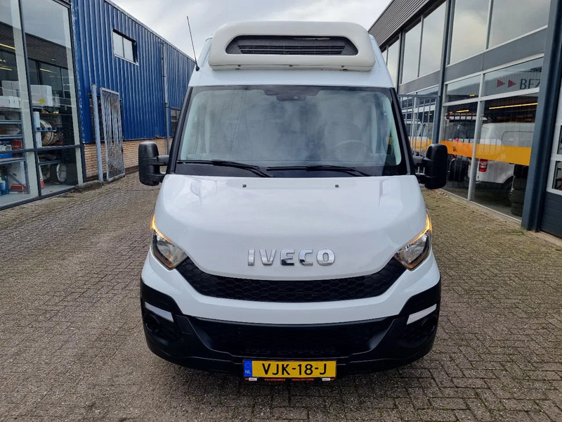 Iveco Daily 35S17 3.0D Koelwagen TK V300MAX st 230V +20C / -20C - Furgoneta frigorifica: foto 3 Iveco Daily 35S17 3.0D Koelwagen TK V300MAX st 230V +20C / -20C - Furgoneta frigorifica: foto 3