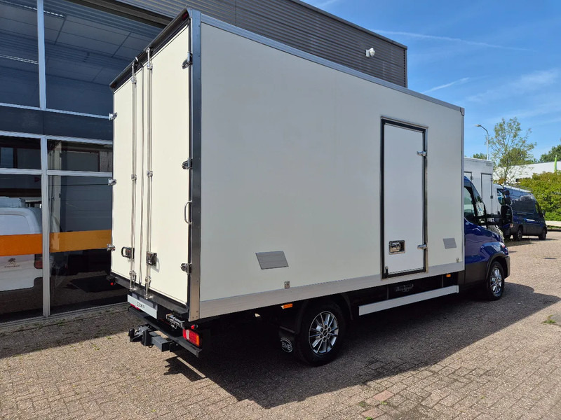 Iveco Daily 35S18 3.0D Koffer/ Xenon/ Airco - Furgoneta caja cerrada: foto 3 Iveco Daily 35S18 3.0D Koffer/ Xenon/ Airco - Furgoneta caja cerrada: foto 3