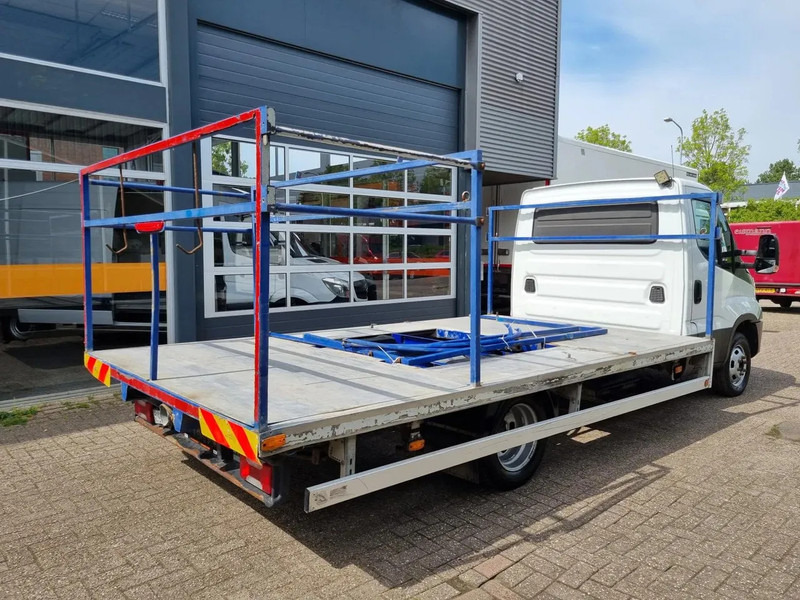 Iveco Daily 50C18 Plateau/ Airco/ PTO/ E6 - Caja abierta furgoneta: foto 2 Iveco Daily 50C18 Plateau/ Airco/ PTO/ E6 - Caja abierta furgoneta: foto 2