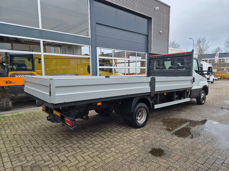 Iveco Daily 50C18 Pritsche 3.0D Euro 6 Hi-Matic GVW 3500 kg - Caja abierta furgoneta: foto 2 Iveco Daily 50C18 Pritsche 3.0D Euro 6 Hi-Matic GVW 3500 kg - Caja abierta furgoneta: foto 2