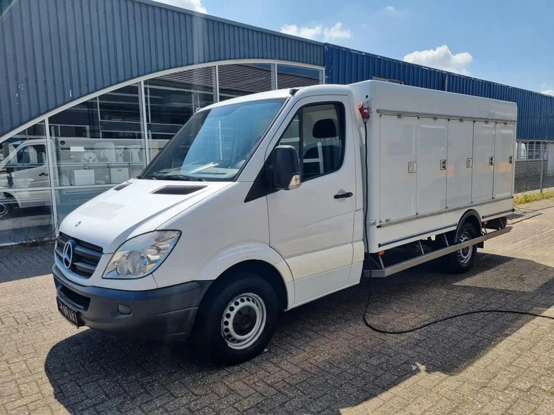 Mercedes-Benz Sprinter 313 CDI/ Eis/ Ice/-40/ 5+5 Turen/ Carlsen Baltic Euro 5 - Furgoneta frigorifica: foto 4 Mercedes-Benz Sprinter 313 CDI/ Eis/ Ice/-40/ 5+5 Turen/ Carlsen Baltic Euro 5 - Furgoneta frigorifica: foto 4