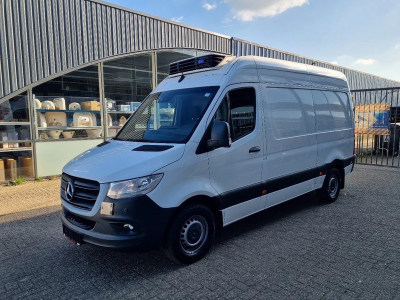 Mercedes-Benz Sprinter 316 CDI L2H2 Koelwagen Multitemp Carrier Xarios 350MT 2 Comp. - Furgoneta frigorifica: foto 3 Mercedes-Benz Sprinter 316 CDI L2H2 Koelwagen Multitemp Carrier Xarios 350MT 2 Comp. - Furgoneta frigorifica: foto 3