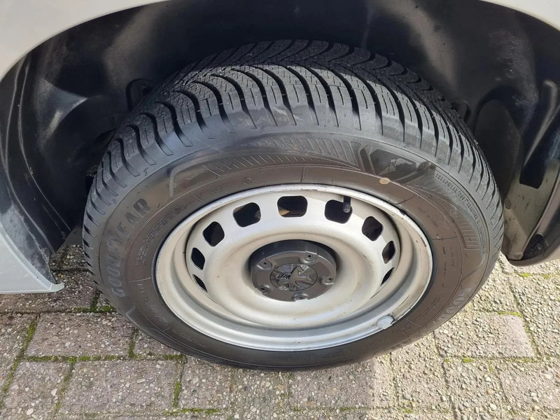 Furgoneta frigorifica Peugeot Partner 1.5 HDI/ Koelwagen/ Airco/ Navi: foto 14