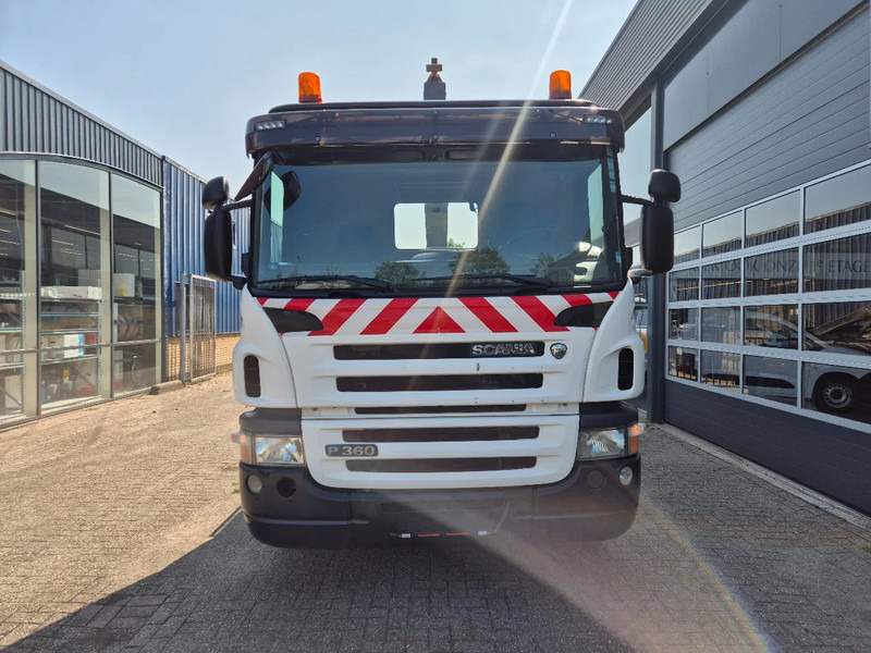 Scania P360 6X4 Containersysteem/ 21T Multilift/ Adjustable Hook - Camión con equipo de cable: foto 4 Scania P360 6X4 Containersysteem/ 21T Multilift/ Adjustable Hook - Camión con equipo de cable: foto 4