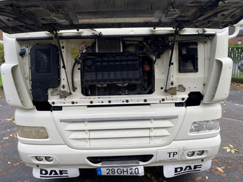 DAF CF 85.410 85CF 410 AUTOMATIC - Cabeza tractora: foto 3 DAF CF 85.410 85CF 410 AUTOMATIC - Cabeza tractora: foto 3