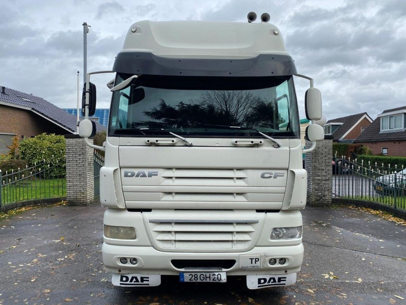 DAF CF 85.410 85CF 410 AUTOMATIC - Cabeza tractora: foto 2 DAF CF 85.410 85CF 410 AUTOMATIC - Cabeza tractora: foto 2