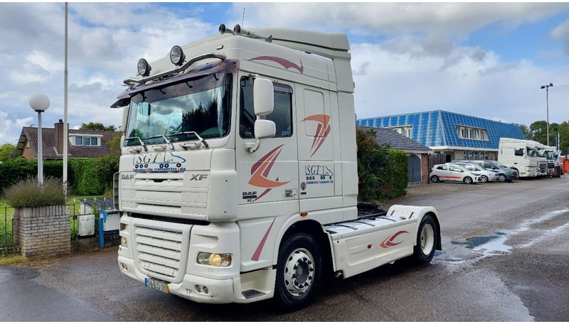 DAF XF 105.410 Retarder - Cabeza tractora: foto 1 DAF XF 105.410 Retarder - Cabeza tractora: foto 1