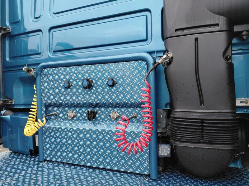 DAF XF 510 RETARDER SHOWTRUCK with inspection - Cabeza tractora: foto 5 DAF XF 510 RETARDER SHOWTRUCK with inspection - Cabeza tractora: foto 5