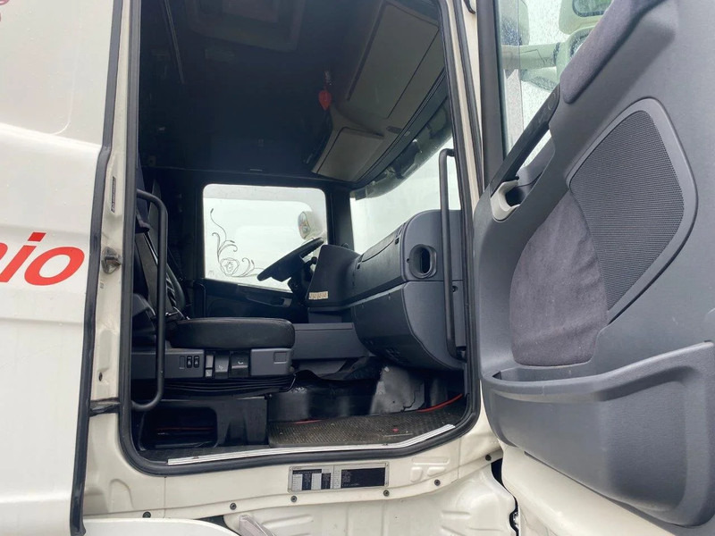 Scania R620-V8 RETARDER AIRCO OPTICRUISE V8 620 HP - Cabeza tractora: foto 4 Scania R620-V8 RETARDER AIRCO OPTICRUISE V8 620 HP - Cabeza tractora: foto 4