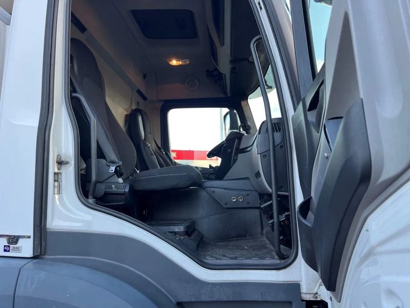 Mercedes-Benz Antos CARRIER FRIGO !! LOW KM !! - Camión frigorífico: foto 4 Mercedes-Benz Antos CARRIER FRIGO !! LOW KM !! - Camión frigorífico: foto 4