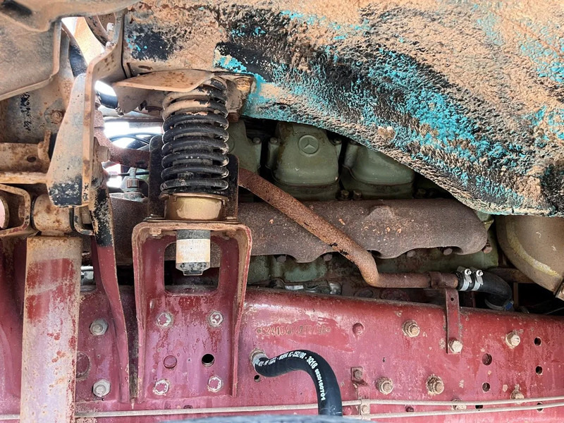 Mercedes-Benz SK 2628 6X4 FULL STEEL SPRING KIPPER MANUAL GEARBOX - Camión volquete: foto 5 Mercedes-Benz SK 2628 6X4 FULL STEEL SPRING KIPPER MANUAL GEARBOX - Camión volquete: foto 5