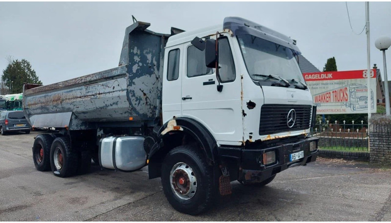 Mercedes-Benz SK 2635 2235 6x4 KIPPER STEEL SPRING MANUAL GEARBOX - Camión volquete: foto 3 Mercedes-Benz SK 2635 2235 6x4 KIPPER STEEL SPRING MANUAL GEARBOX - Camión volquete: foto 3
