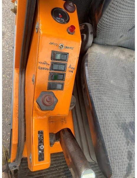 Nilfisk MFH2200 SWEEPER MFH 2200 CLEANER - Barredora industrial: foto 5 Nilfisk MFH2200 SWEEPER MFH 2200 CLEANER - Barredora industrial: foto 5