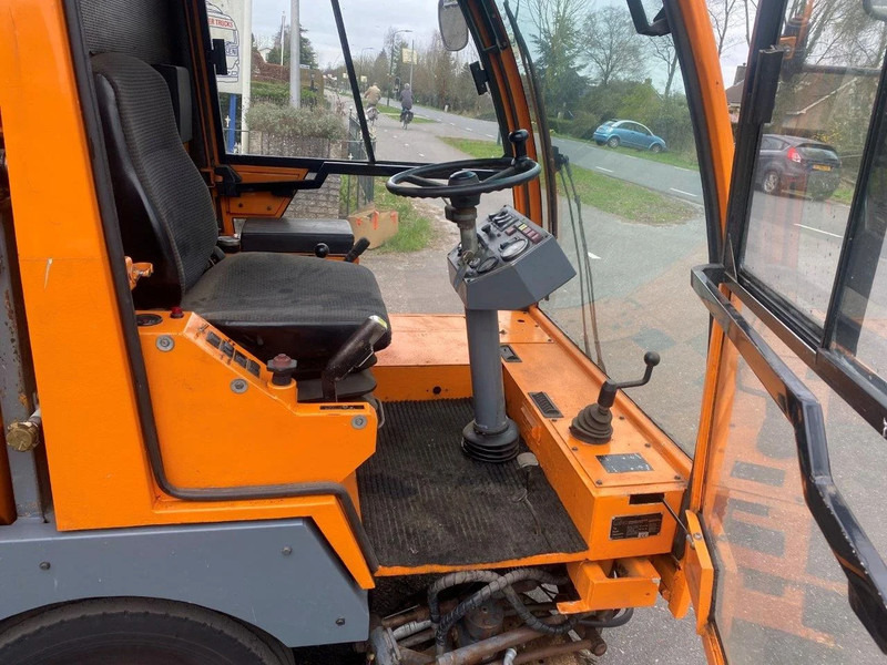 Nilfisk MFH2200 SWEEPER MFH 2200 CLEANER - Barredora industrial: foto 4 Nilfisk MFH2200 SWEEPER MFH 2200 CLEANER - Barredora industrial: foto 4