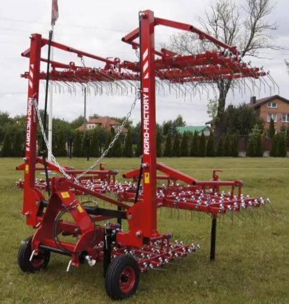 AGRO-FACTORY Brona Spulchniacz-chwastownik IZAK 6m - Grada de púas: foto 1 AGRO-FACTORY Brona Spulchniacz-chwastownik IZAK 6m - Grada de púas: foto 1