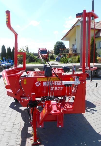METAL-FACH Owijarka do bel Z577/ Samozaładowcza - Encintadora de pacas: foto 1 METAL-FACH Owijarka do bel Z577/ Samozaładowcza - Encintadora de pacas: foto 1