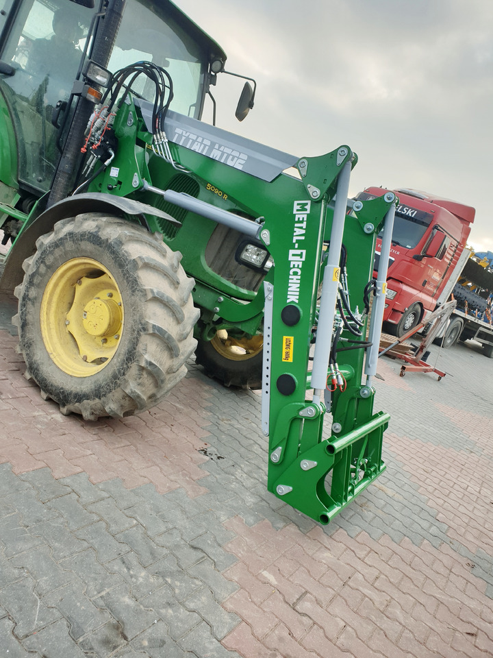 METAL-TECHNIK Ładowacz MT-03 John deere - Cargador frontal para tractor para Tractor: foto 2 METAL-TECHNIK Ładowacz MT-03 John deere - Cargador frontal para tractor para Tractor: foto 2