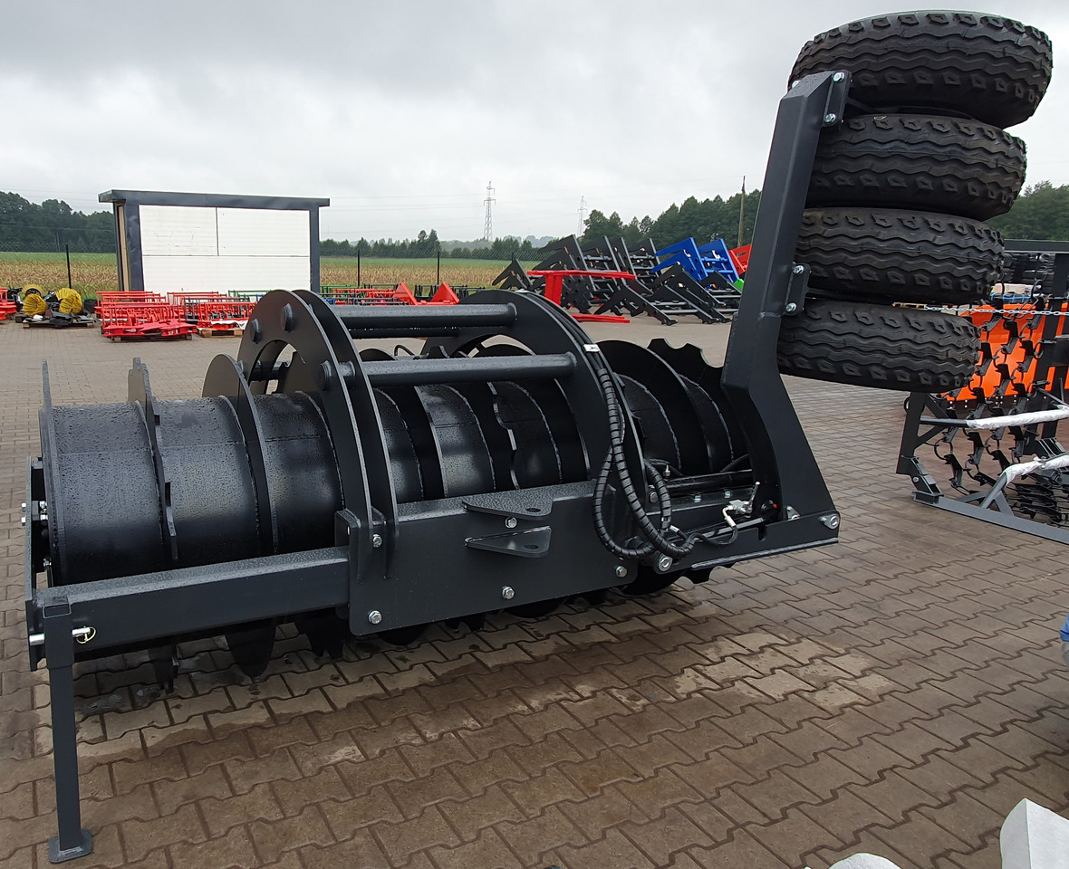 METAL-TECHNIK Wał Pryzmowy MT2 z dociskiem - Rodillo agrícola: foto 1 METAL-TECHNIK Wał Pryzmowy MT2 z dociskiem - Rodillo agrícola: foto 1