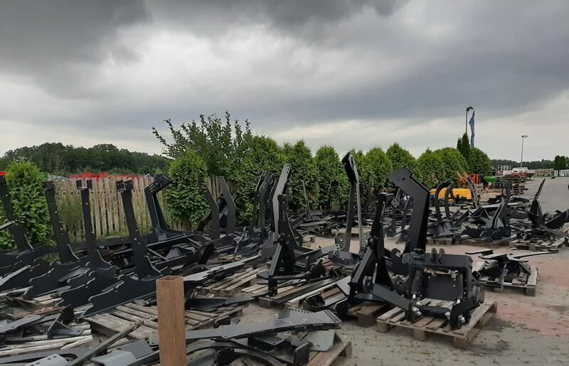 Metal-Technik Frontlader für DEUTZ-FAHR AGROTRON K420 / Ładowacz czołowy na De - Cargador frontal para tractor: foto 3 Metal-Technik Frontlader für DEUTZ-FAHR AGROTRON K420 / Ładowacz czołowy na De - Cargador frontal para tractor: foto 3