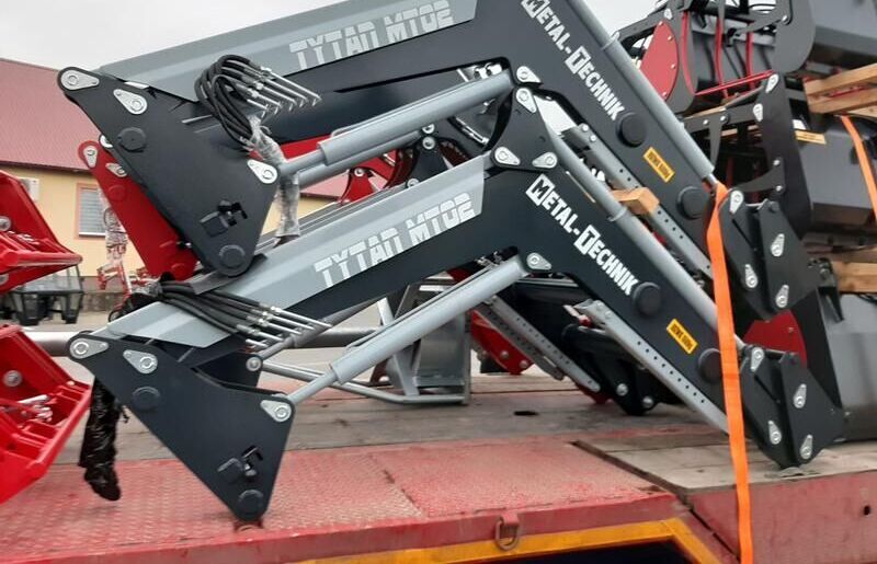 Metal-Technik Frontlader für RENAULT CERES 85 / Ładowacz czołowy do RENAULT CE - Cargador frontal para tractor: foto 3 Metal-Technik Frontlader für RENAULT CERES 85 / Ładowacz czołowy do RENAULT CE - Cargador frontal para tractor: foto 3